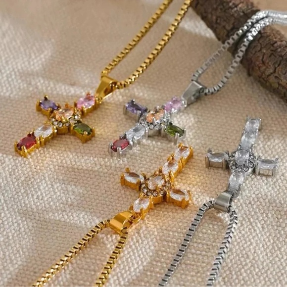 Anthropologie Cross 18K Gold Stainless Steel Waterproof Necklace - Picture 7 of 15